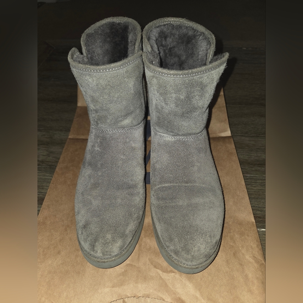 UGG Women's Kristin Water Resistant Short Boots - Gray